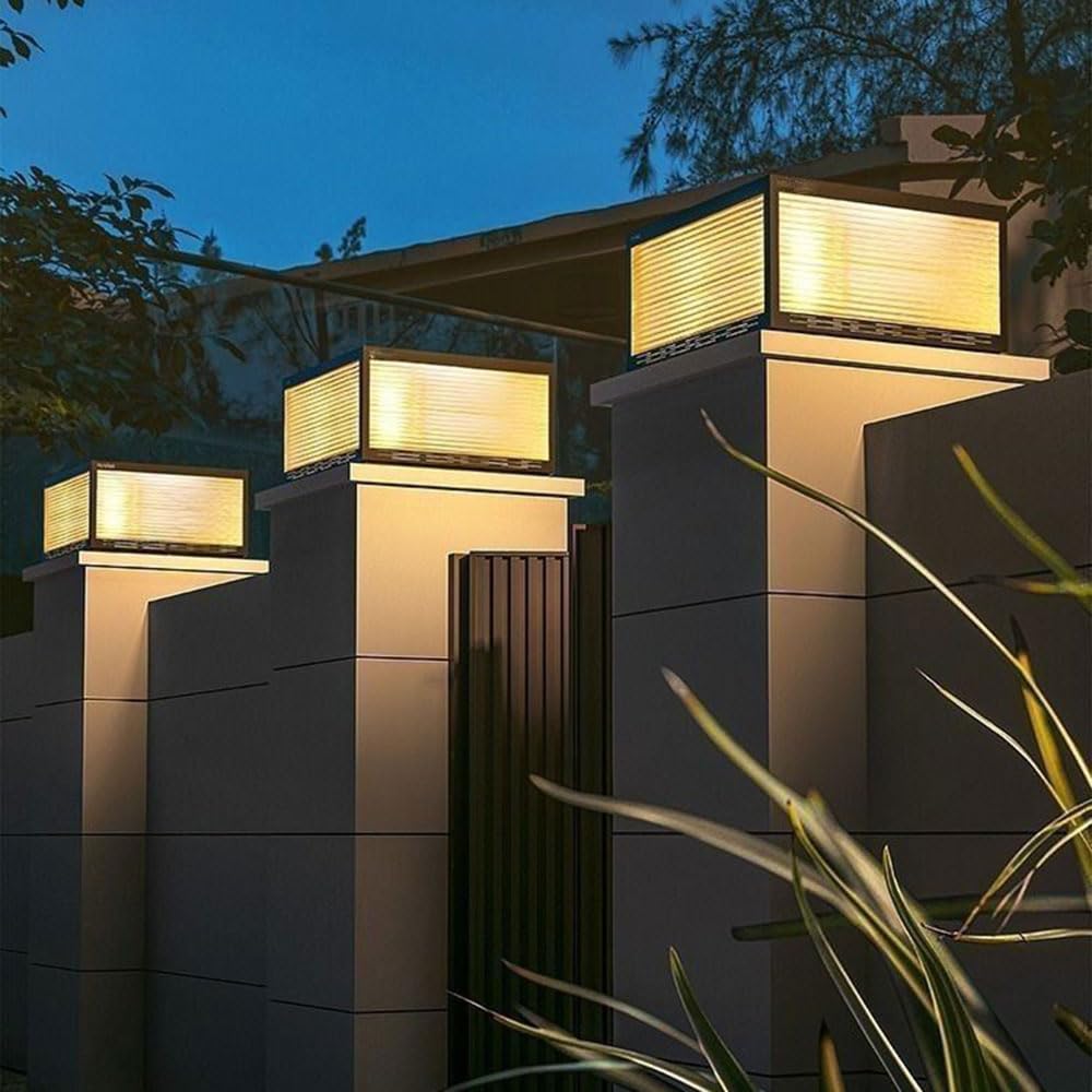 Lampy kolumnowe E27 Nowoczesna minimalistyczna lampa solarna z przezroczystą szklaną lampą podłogową na zewnątrz Latarnia do ogrodu na świeżym powietrzu Regulowane lampy Stigma z 4 źródłami światła
