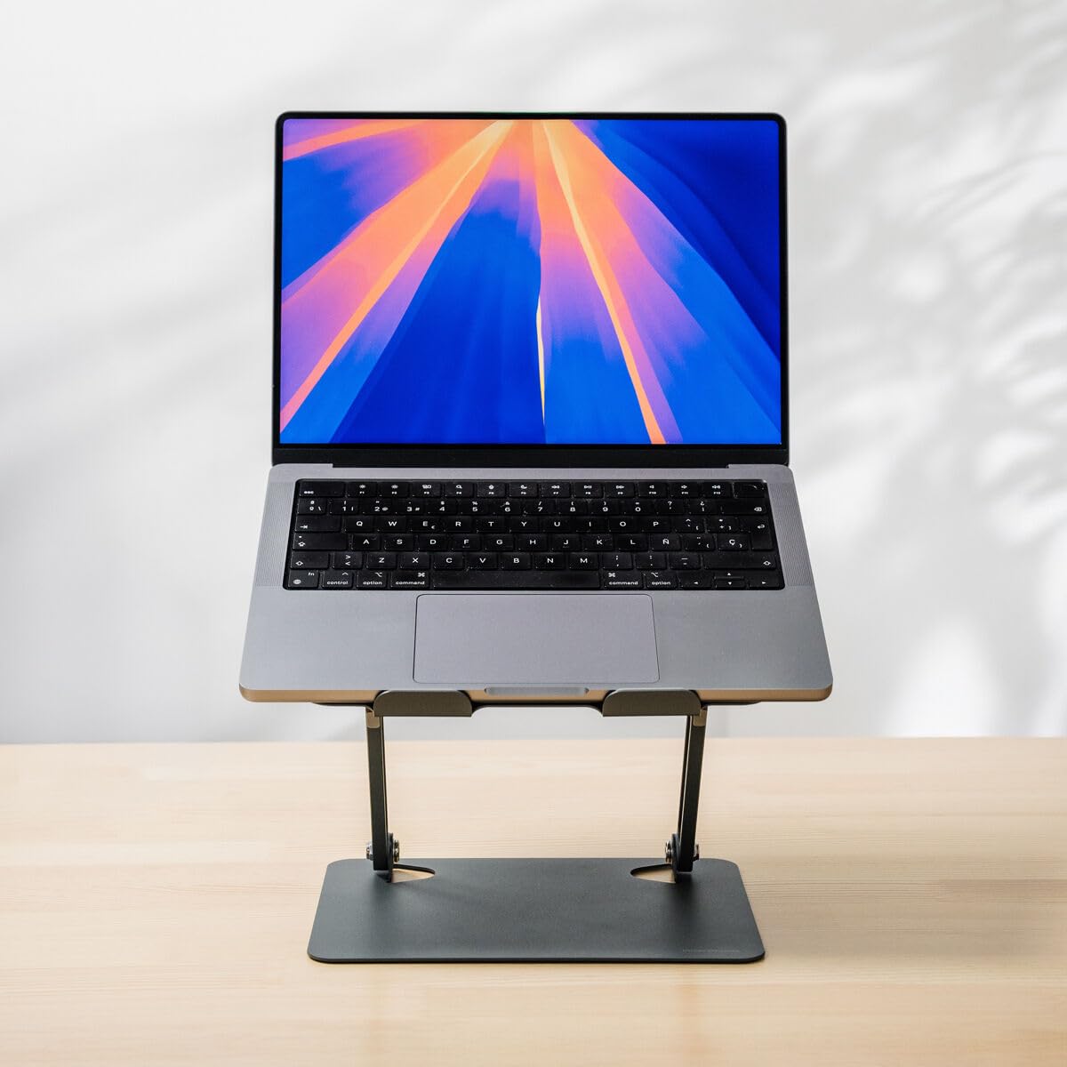 InnovaGoods® Soporte para Portátil Plegable y Regulable, Altura e Inclinación Ajustable, Antideslizante, Estructura Abierta, Pantallas de 10"-18", Acero de Carbono, Ideal para Oficina y Teletrabajo