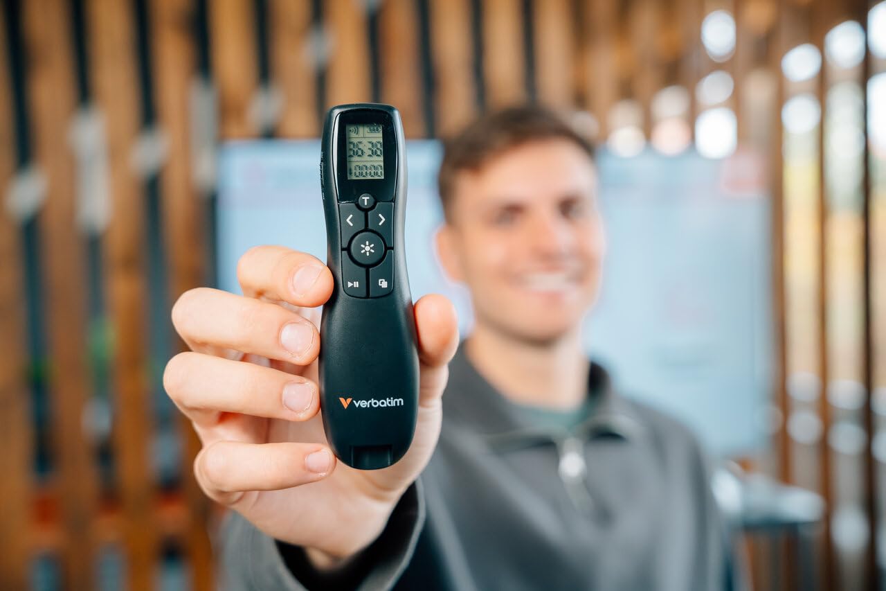Verbatim Keynote Wireless Presenter mit LCD-Display - Timer, Laserpointer, USB-A/USB-C, bis 100 m Reichweite, ergonomisches Design, für Windows, macOS & Android - Schwarz