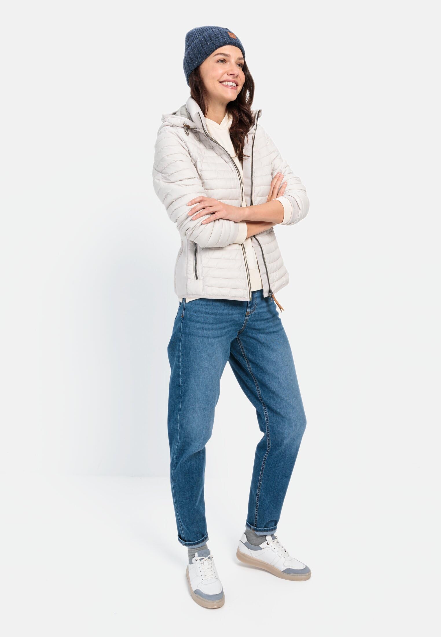 camel active Damen Leichte Steppjacke I Winddicht und wasserarbweisend Wollweiß – Bild 3