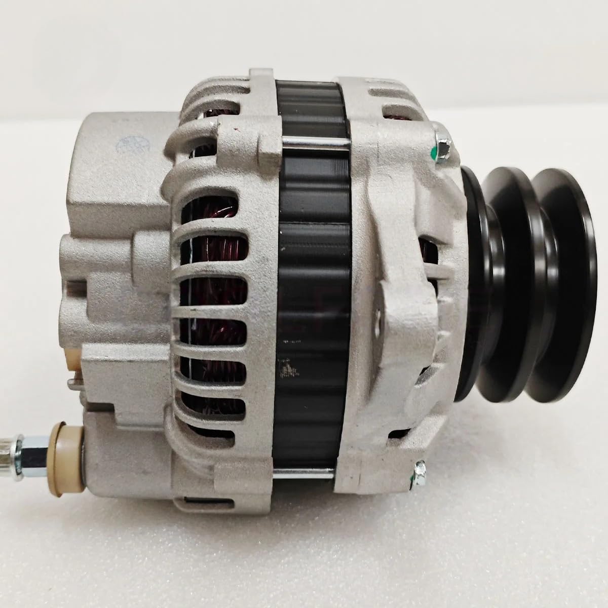 Alternateurs compatibles avec Montero Pajero III Shogun 3.2 DI-D - ME203546 A003TB A3TA4298 A3TB KD ME202756. Aléatoire de Roue Libre.
