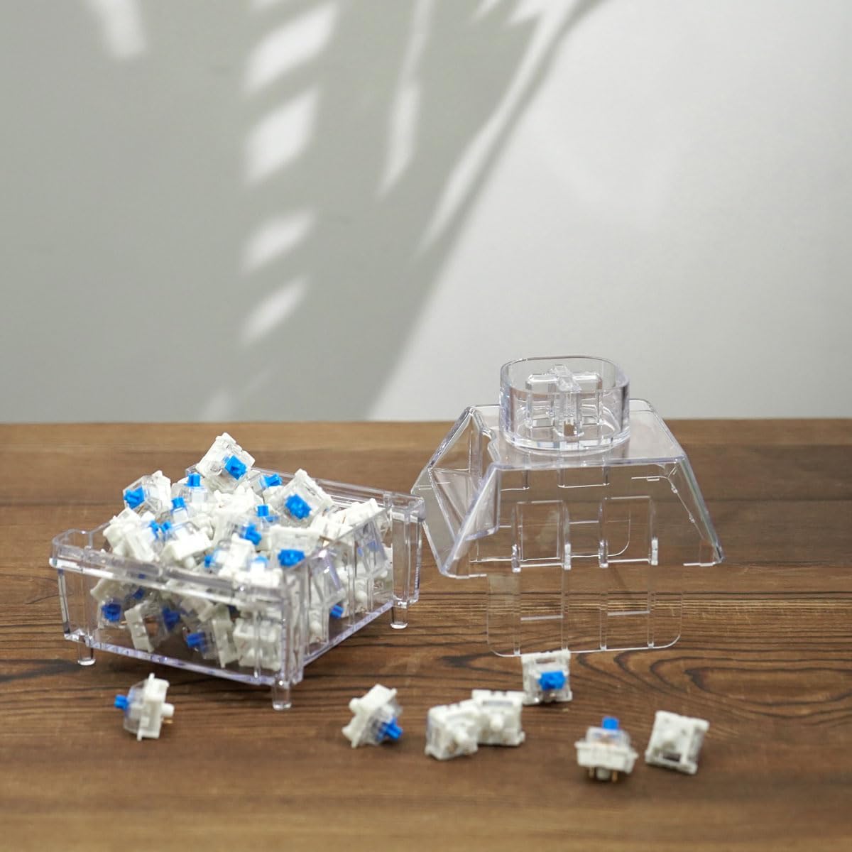 Hunfuthr White/Green/Pink Transparent Switches Storage Box