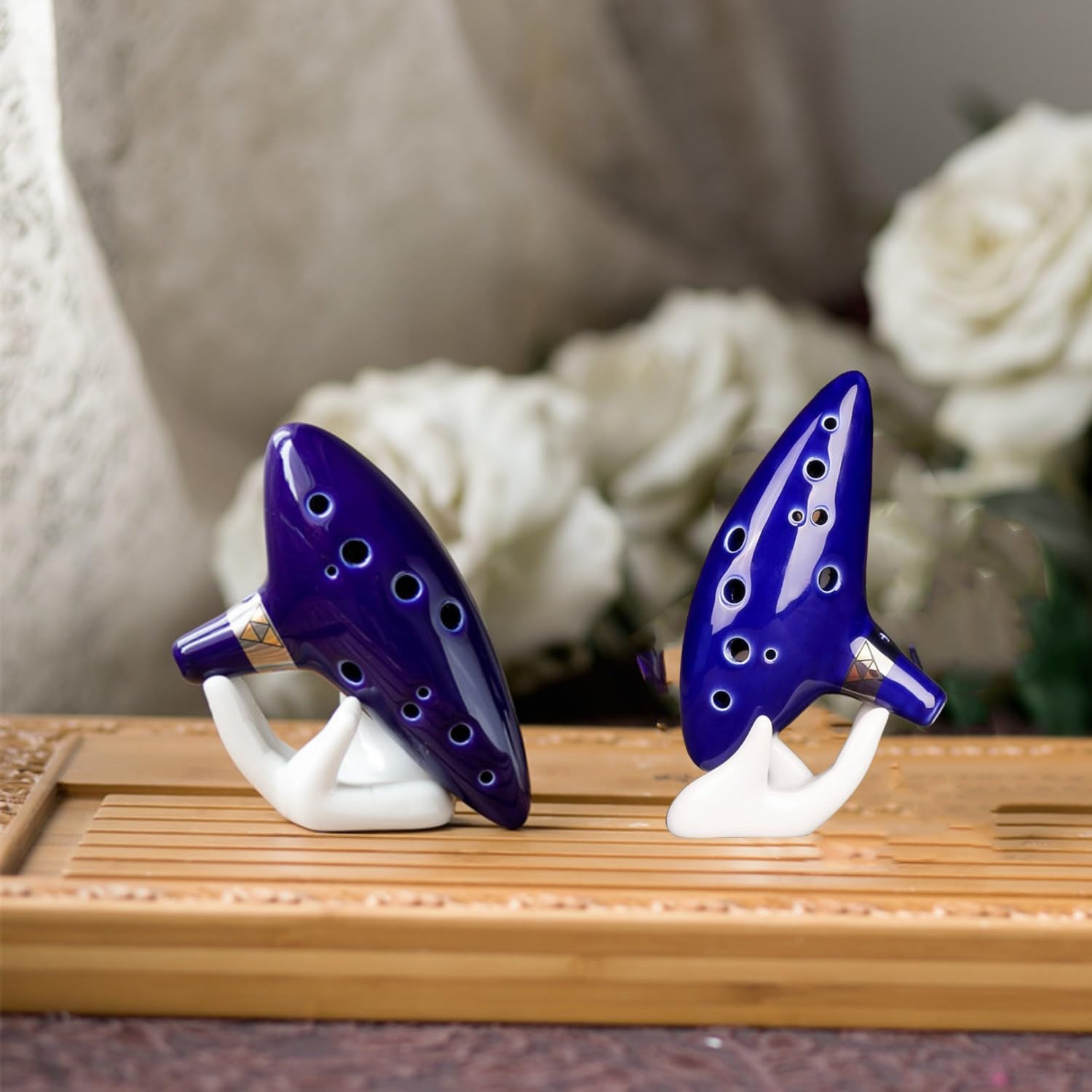 Zelda Ocarina Instrumento con libro de canciones, 12 agujeros alto C azul de cerámica con caja de regalo, soporte de exhibición, correa para el cuello, bolsa protectora