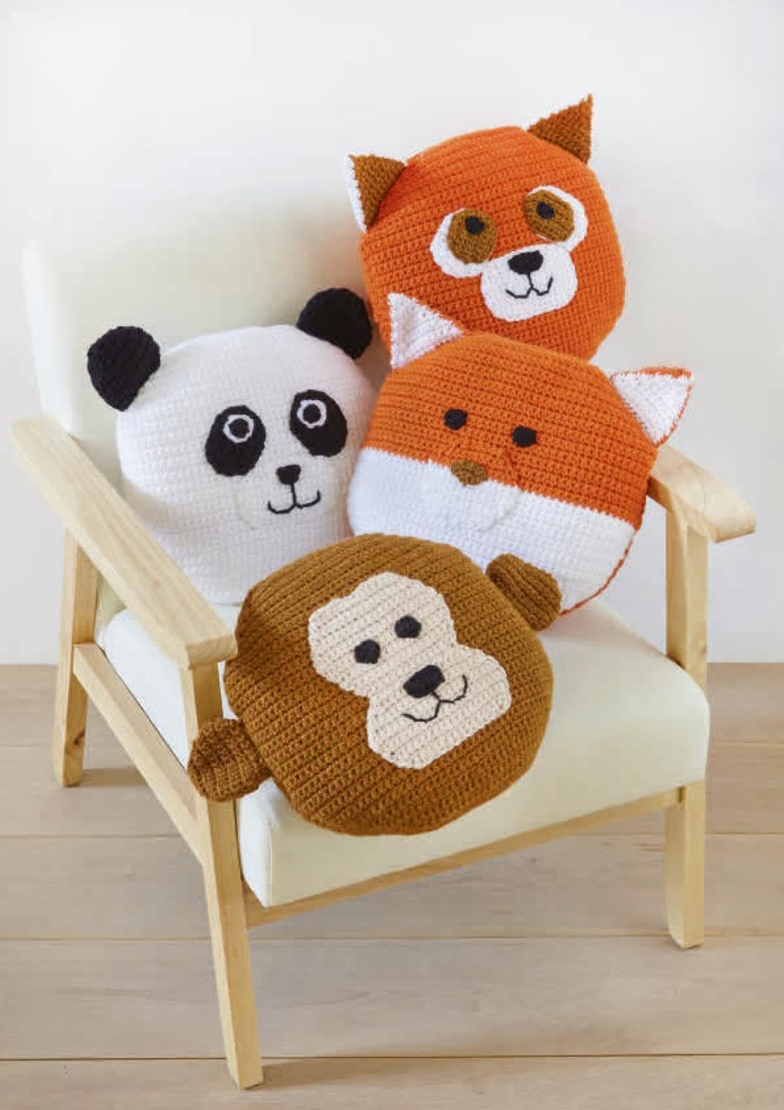 Crochet Pattern Cushion Cover - Panda, Red Panda, Monkey & Fox King Cole 9179