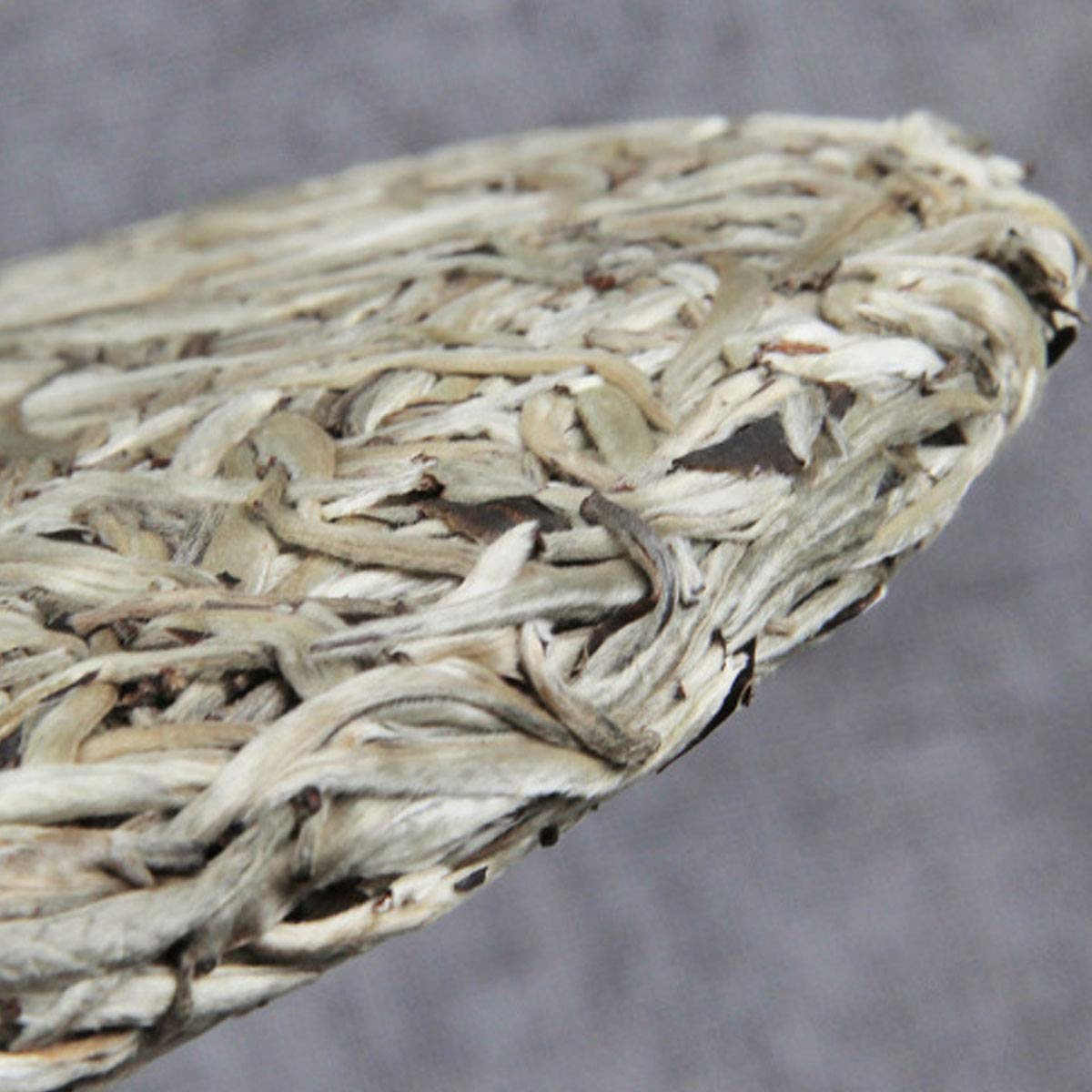 Chinesischer Pu'er Tee 357g （0.787LB） Roher Puer Tee Grüner Tee Moonlight weißer einzelner Knospentee Alte Bäume Pu Erh Tee Gesundheitswesen Pu er Tee
