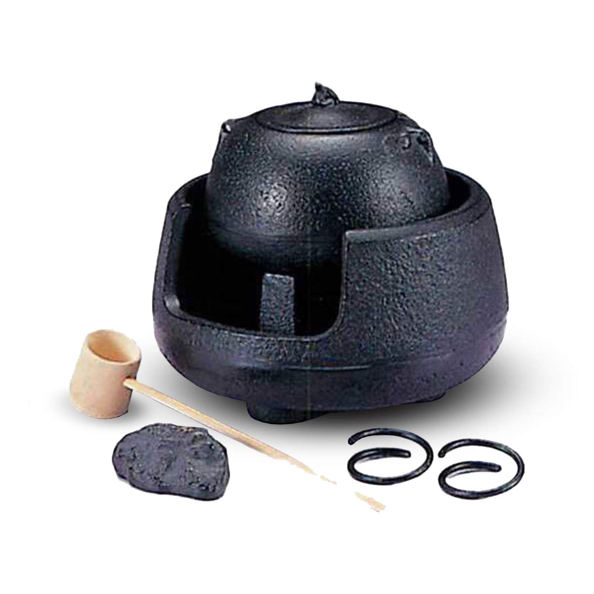 南部鉄器　湯釜酒器セット 　　ツルカメ　0、6L Amazon.co.jp: 及精 南部鉄器 湯釜酒器セット ツルカメ ブラック 箱寸