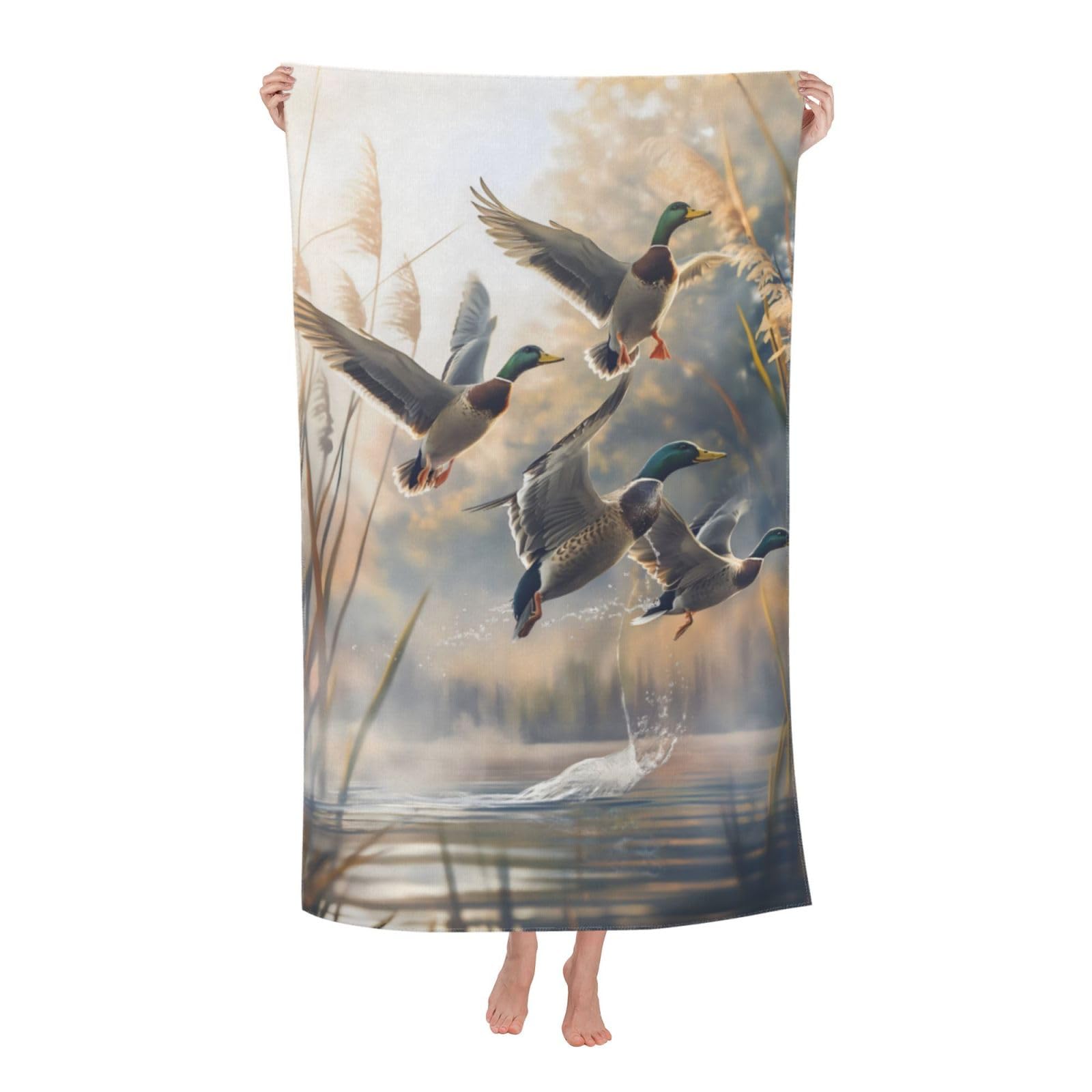 HLBSDM Flying Ducks Beach Towel 31inx51in Wildlife Sand Free Microfiber Bath Towel Ultra Soft Quick Dry Pool Towel Absorbent Towel Lightweight Towel for Swimming Bathroom Decor