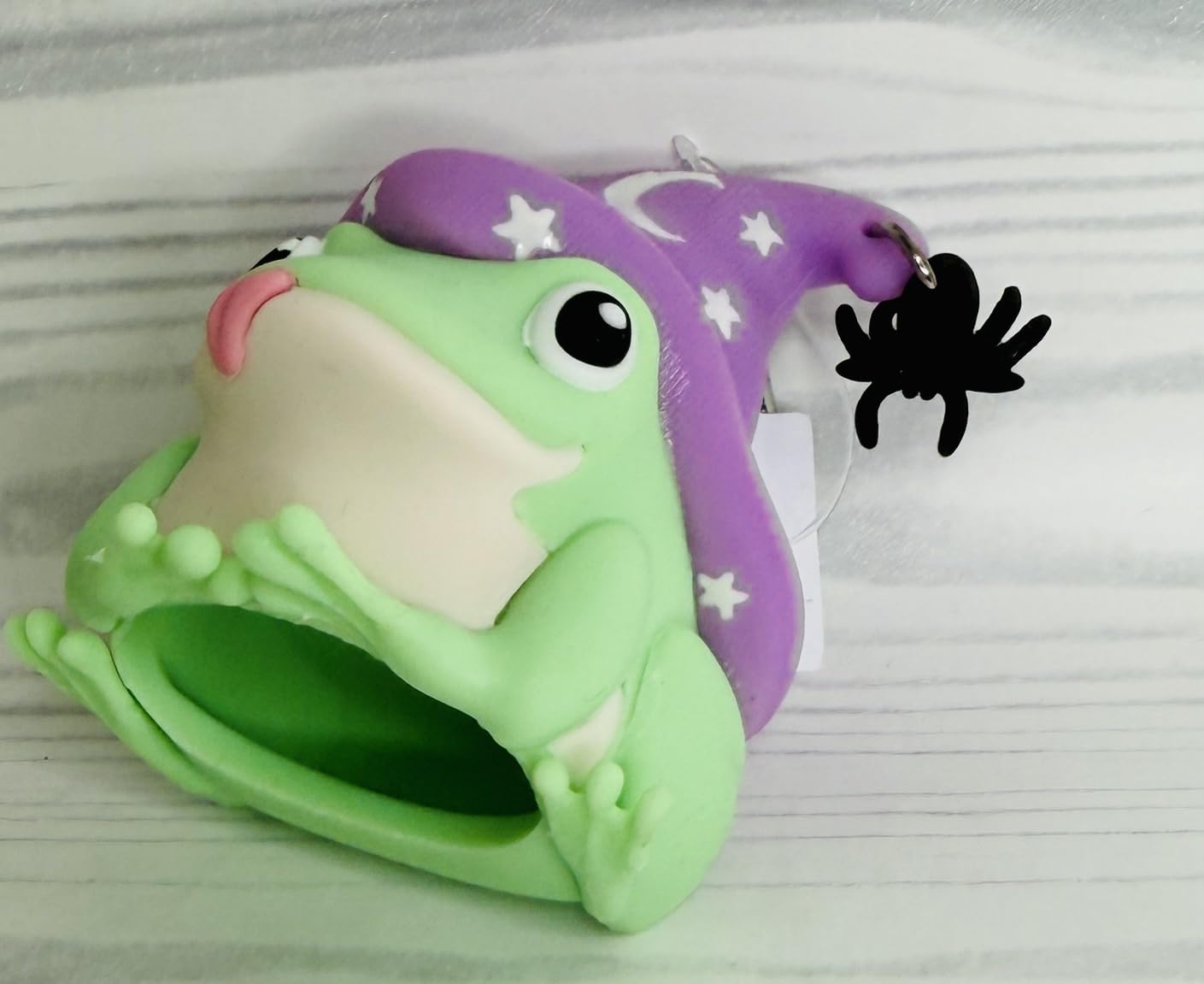 Amazon.com: Bath and Body Works Magical Green Frog With Purple Hat
