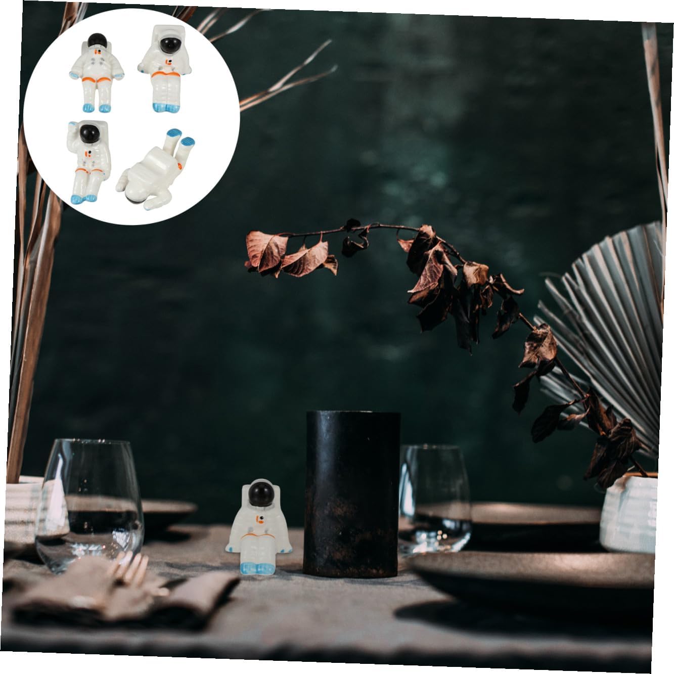 Garneck Astronaut Shaped Ceramic Chopsticks Holder Set, 4pcs Cutlery Rest Stand for Home and Restaurant Tableware, Spaceman Chopsticks Support Rack
