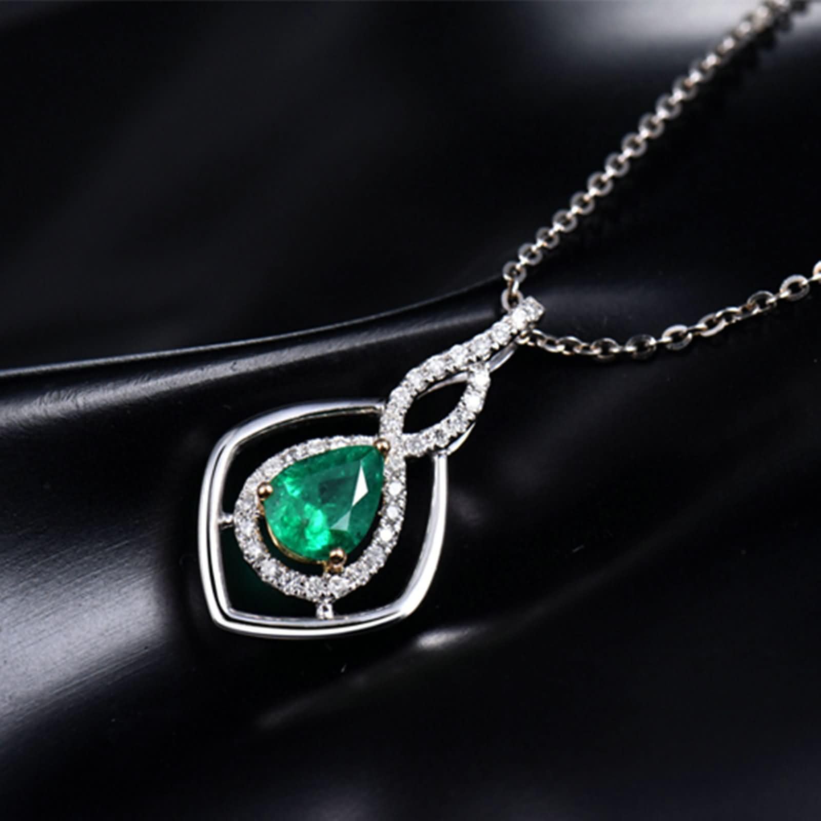Colgantes de Oro Blanco 18 Kilates para Mujer,Collares Geométrico y Pera con 1.2ct Esmeralda Creada con Moissanita Colgante Collar de Mujer de Plata Verde