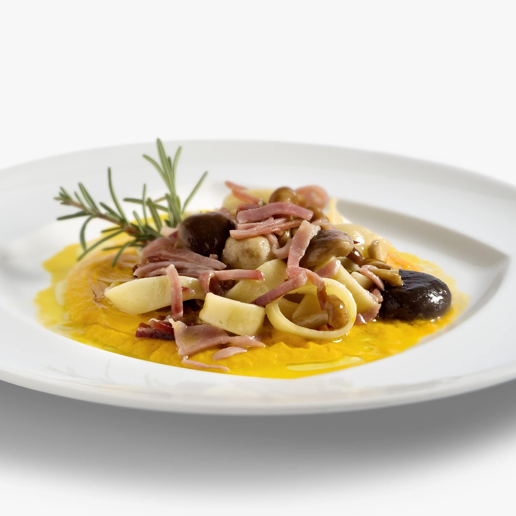 Wolf, Prosciutto di Sauris IGP, Trancio, Prodotto con Tradizionale Tecnica di Affumicatura, Carne 100% Italiana, Leggera Stagionatura, Senza Glutine, 1,5 kg (min. netto garantito)