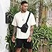Mini bolsa bandolera para hombre Imagen de Mini bolsa bandolera para hombre