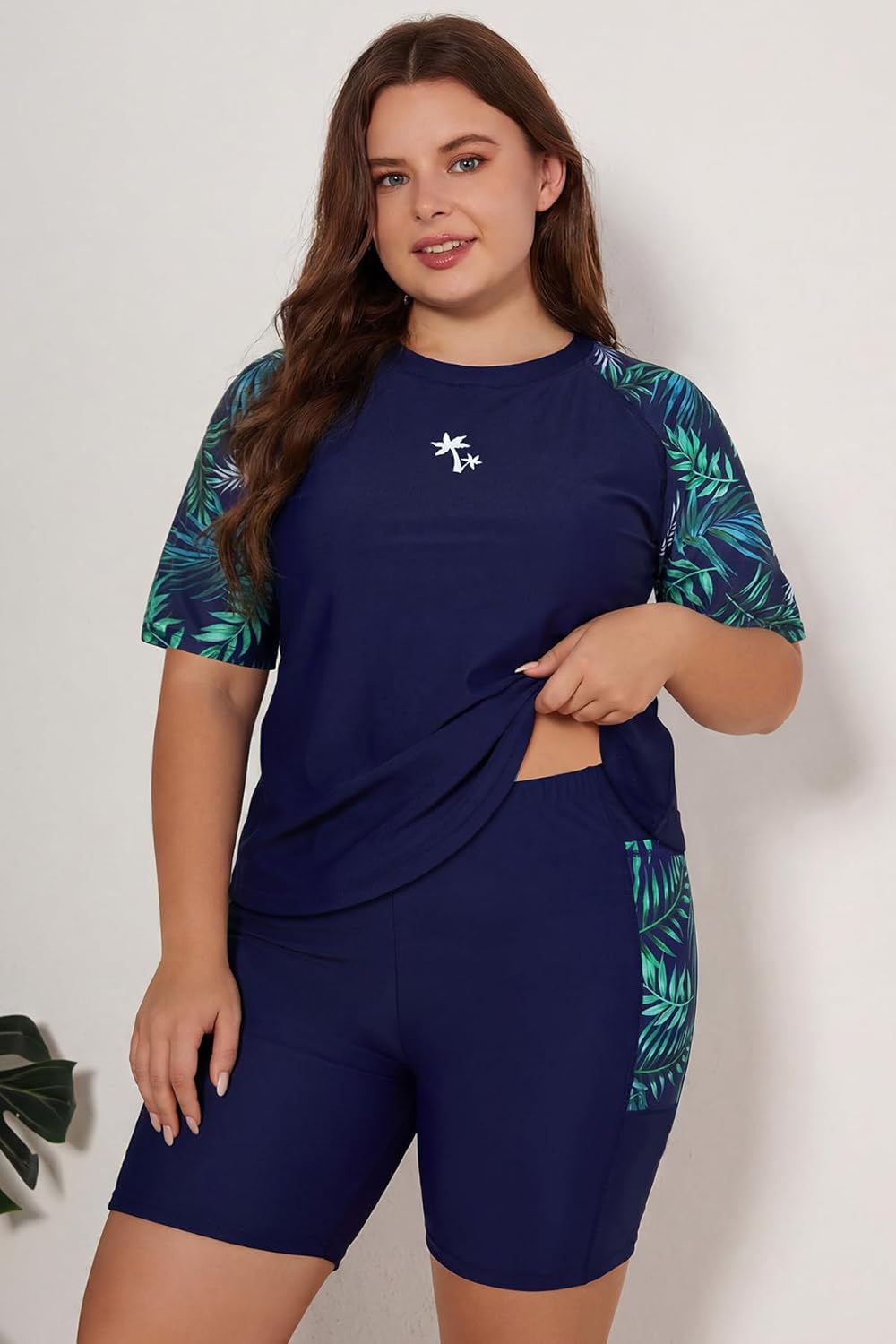SHEKINI Women Two Piece Rash Guard Plus Size Short Sleeve Swimsuit Shirt with Build in Bra UPF 50+ Bathing Suit Boyshort