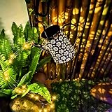 【Luces de Regadera con Energía Solar】 Las luces de la regadera solar para exteriores jardín absorben la energía solar durante el día y se encienden automáticamente por la noche cuando están completamente cargadas. Por lo tanto, debe encender el botón del interruptor de ON/OFF para absorber la energía de la luz mientras lo usa. No se requiere electricidad externa, lo cual es conveniente y ahorra costos de energía.