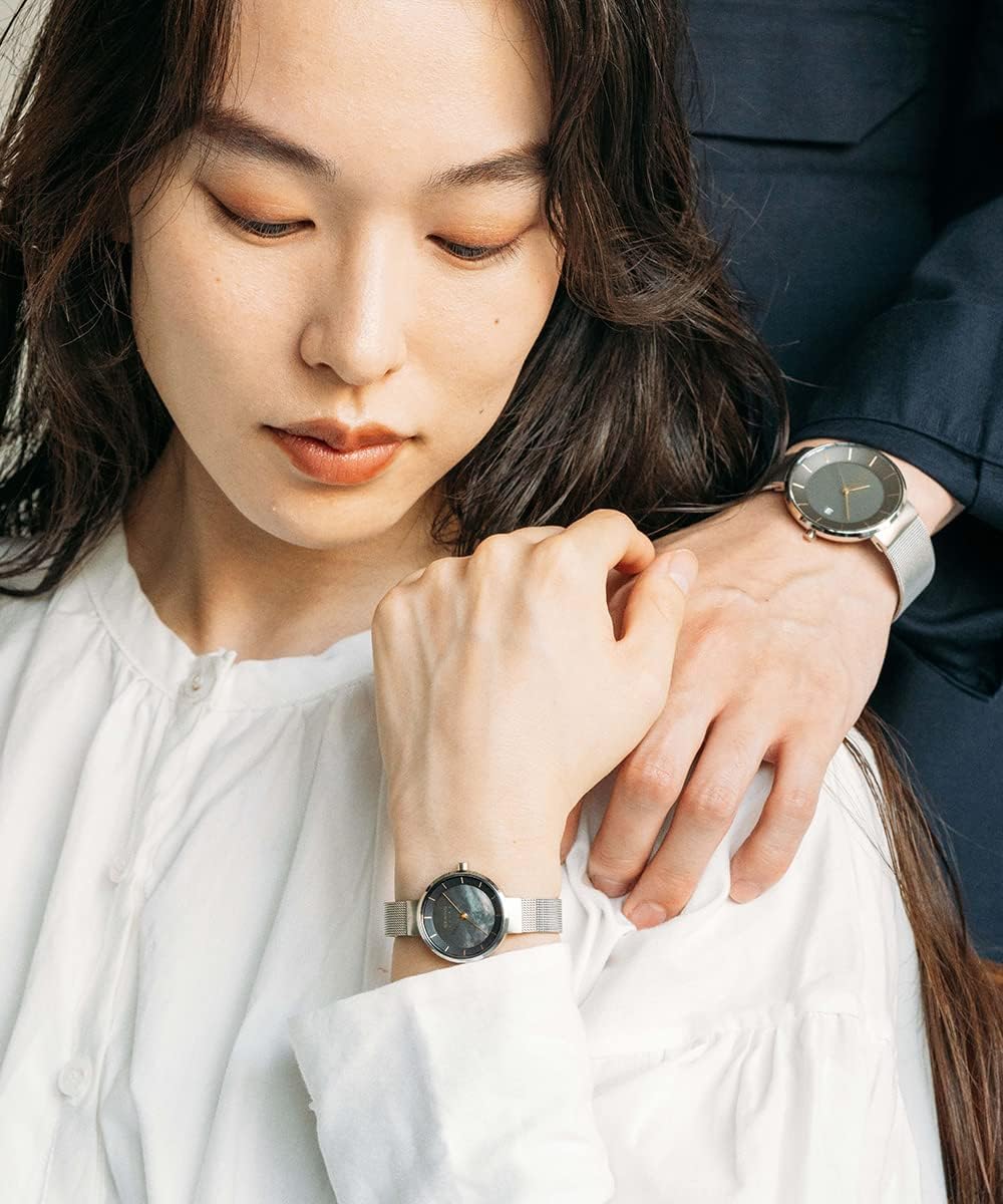 BERING 16427-002 Solar Wristwatch, Women's, Japan Limited, Gray x Gold, Silver, Stainless Steel, Mesh Strap, Sapphire Glass, 3 Year Warranty, Gray, Classic