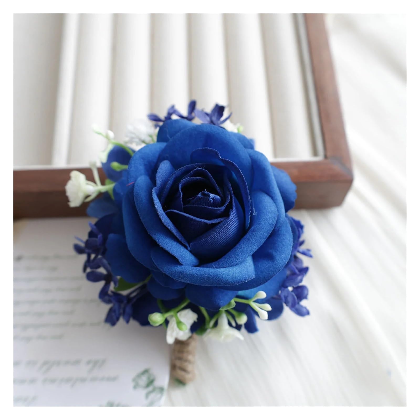 GHHZML Boutonniere Wrist Corsage Wristlet Band Bracelet and Men Boutonniere for Wedding Artificial Flower Prom Decorations