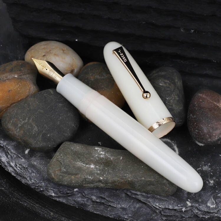 Image of Jinhao 9019 Dadao Series Heartbeat Nib Fountain Pen, 8 Fine Nib, Ivory White Acrylic, Gold Edge with Large Converter