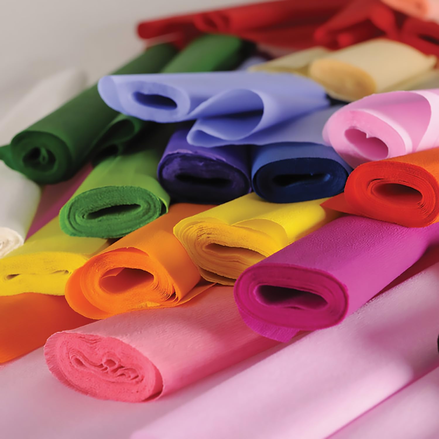 Boite de 60 rouleaux papier crépon supérieur 50x250 48g/m² crêpage 140%, coloris assortis (11)