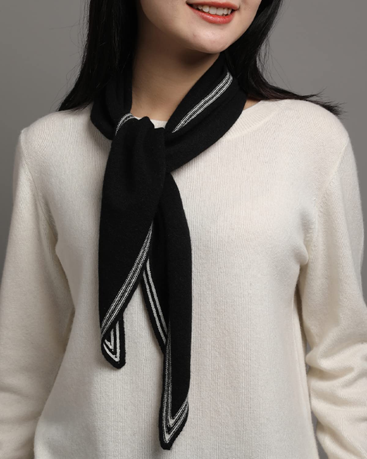 100% Cashmere Sciarpa da Collo Piccola a Forma di Diamante, Super Morbido Sciarpe Triangolare a Maglia Caldo Donna Ragazza, Sciarpa a Triangolo Versatile in Primavera Autunno, Miglior Regalo Black