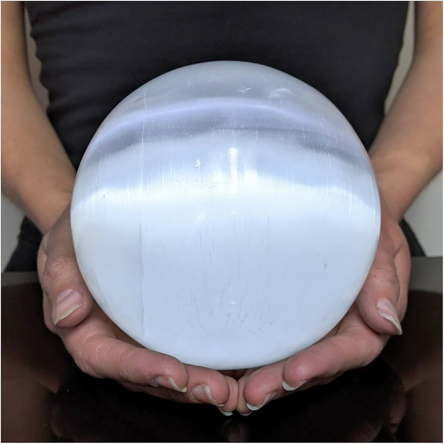 Amazon.co.jp: ナチュラルクリア水晶セレナイトボール満月女神