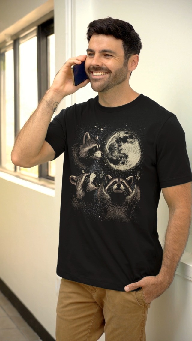Amazon.com: Tree Raccoon Moon Shirt Raccoon Howling At Moon Trash