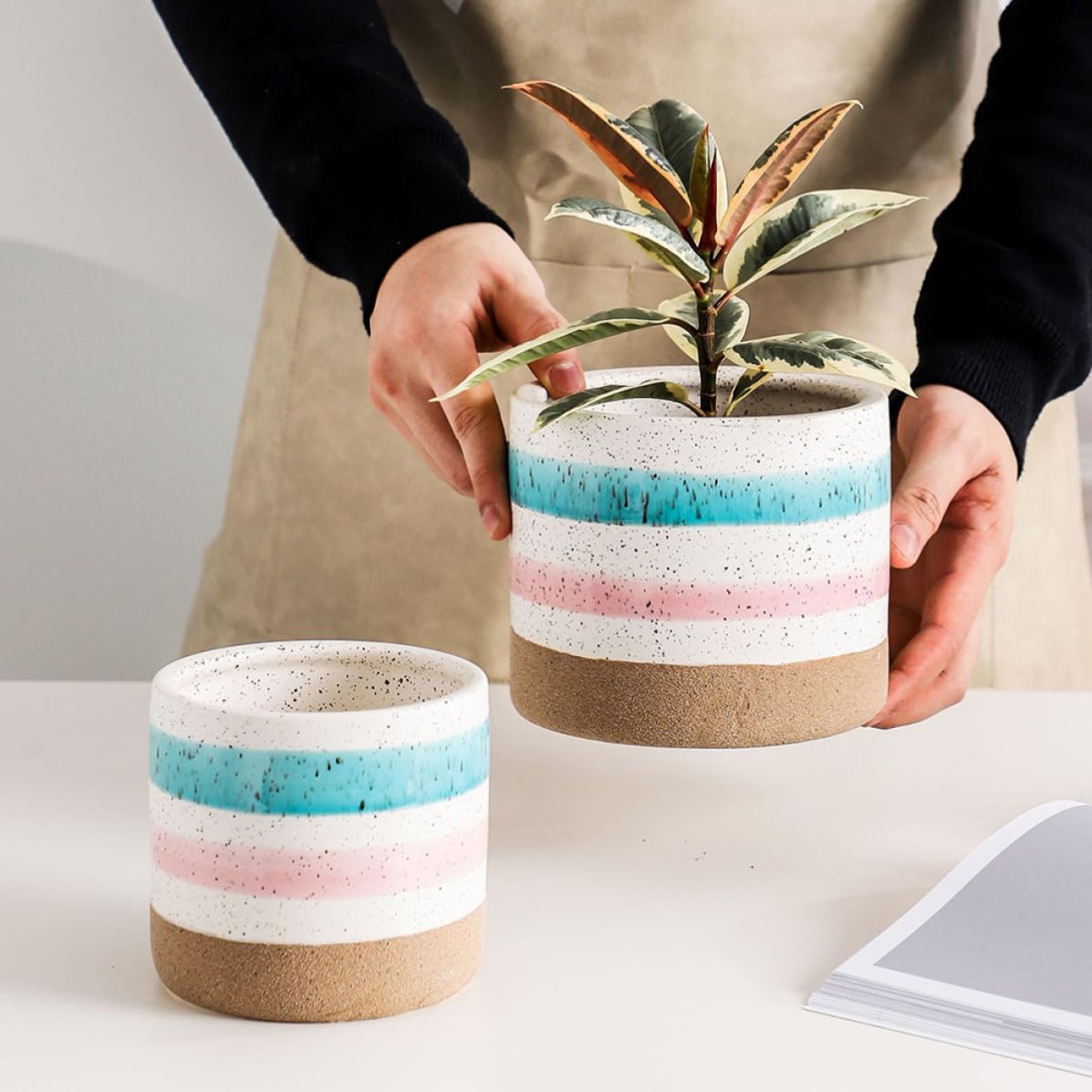 GALPADA 2 Stück Keramik Blumentopf Tischblumentopf für Sukkulenten und Blumen Schlichtes Handbemaltes Design Feine Verarbeitung für Café und Laden