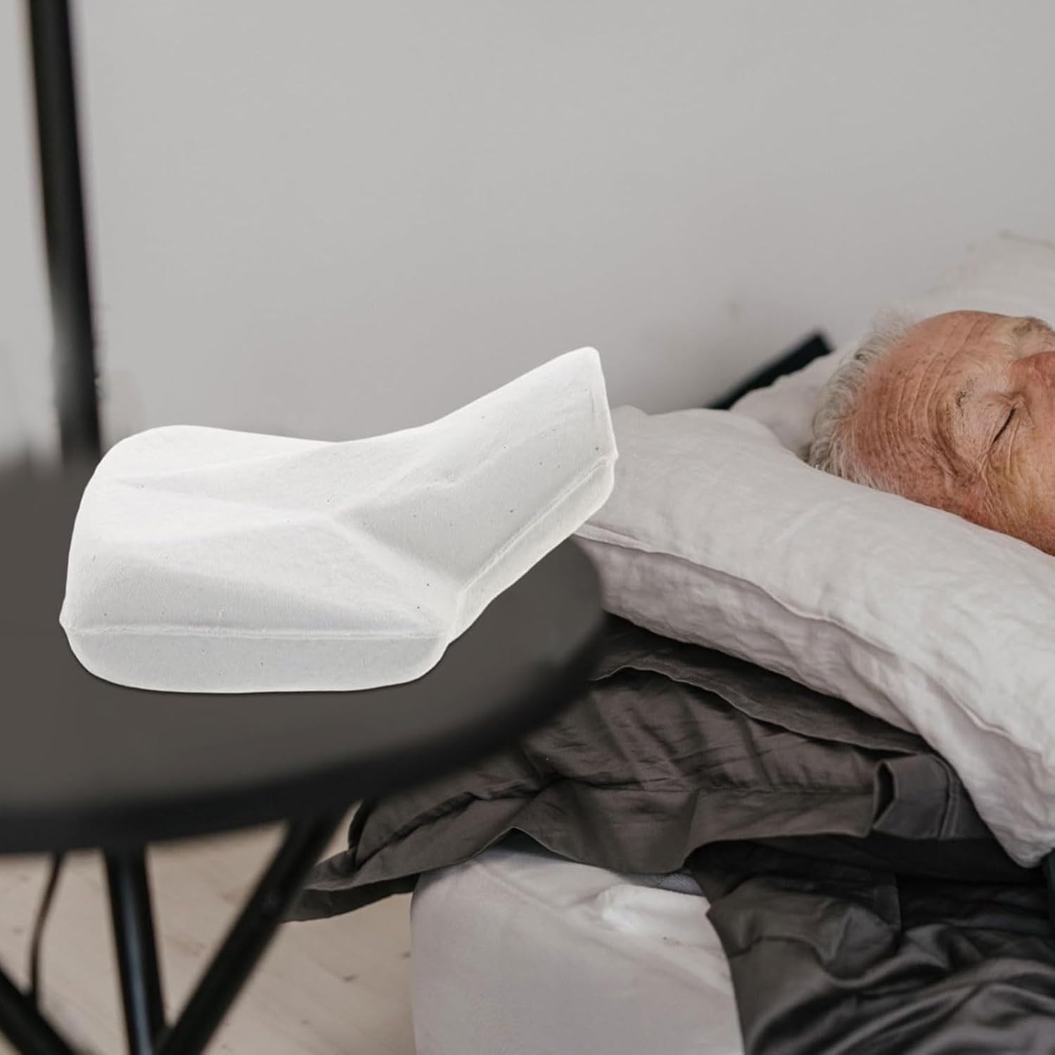 110 Pieces/Box Men Male Portable Urinal Paper Pulp Pot for Pee Bottle Thickened Wheelchair Bedside Chamber Pot