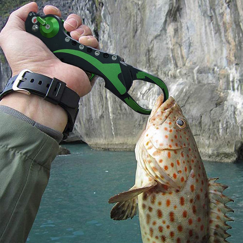 Night Cat Folding Fishing Lip Gripper Grabber Grip with Sheath Foldable Collapsible Fish Holder Control Accessories Portable Lightweight Aluminium Alloy 110lbs Loading Capacity