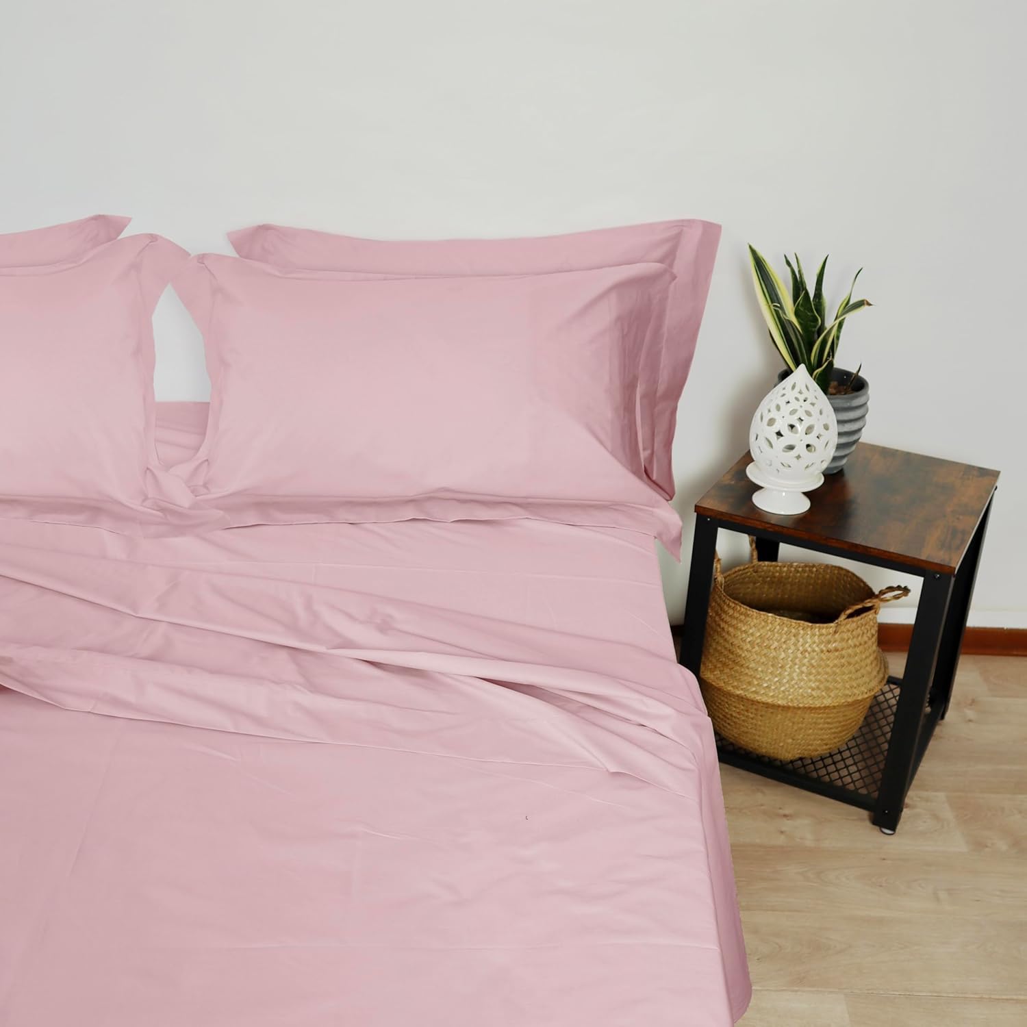 Corredocasa Lenzuola Completo Letto in Percalle, Made in Italy - 100% Cotone Percalle - Set Lenzuolo Sotto con Angoli, Sopra e Federa Elegante (Una piazza e mezza, Cipria)
