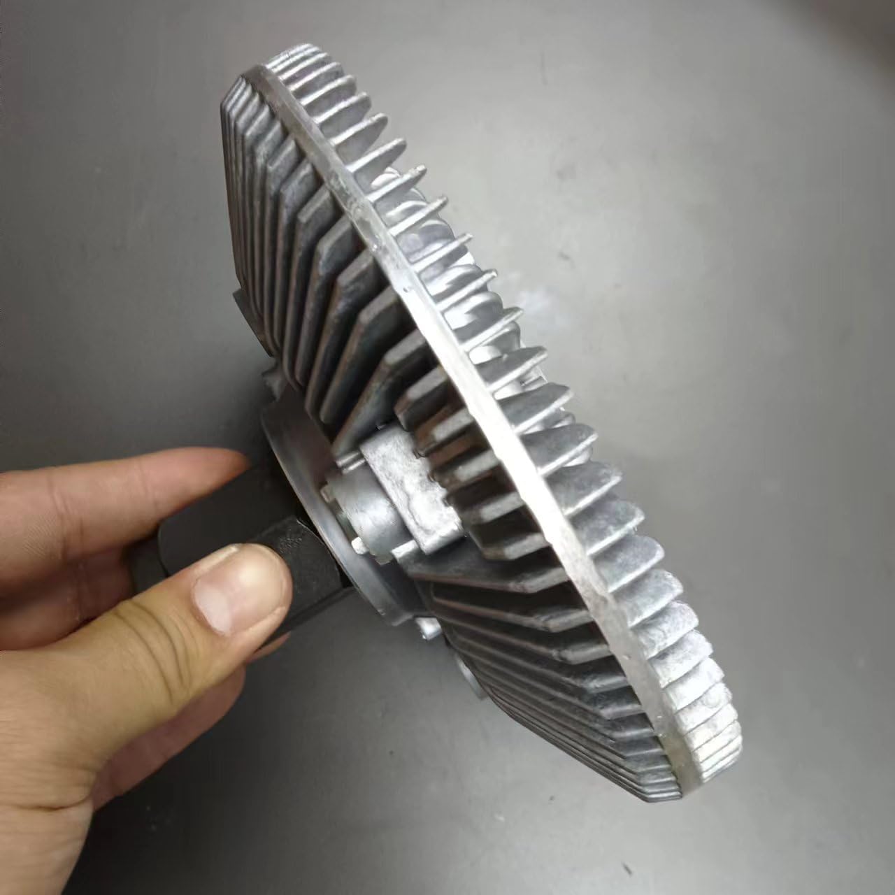 FAN COUPLER AB39-8C617-AB