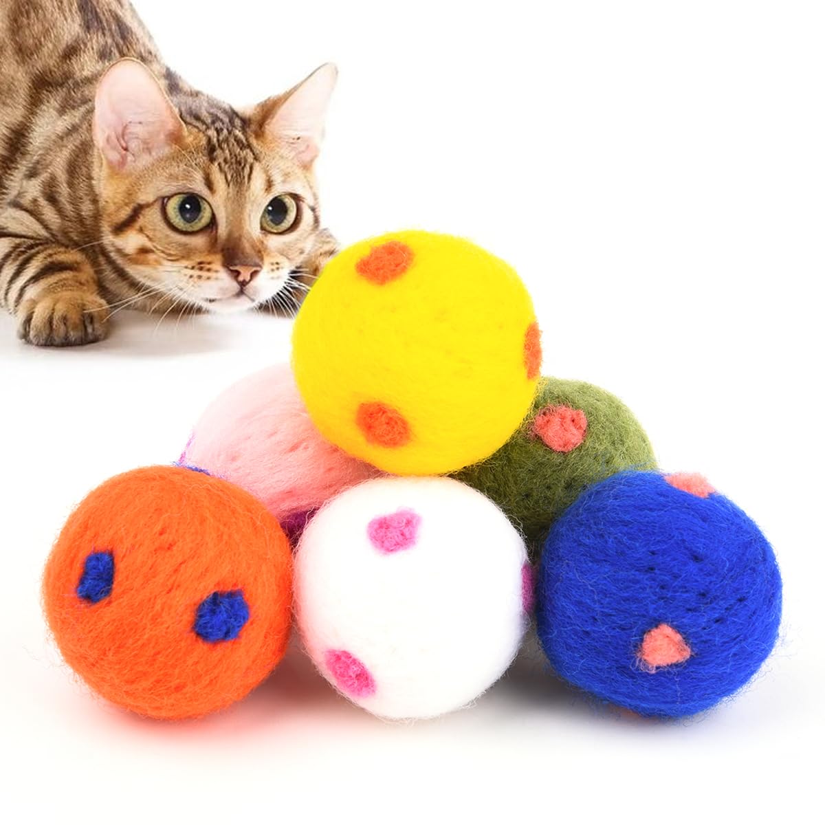Amazon | 愛猫と暮らしを彩る 天然ウール100％フェルトボール 6色