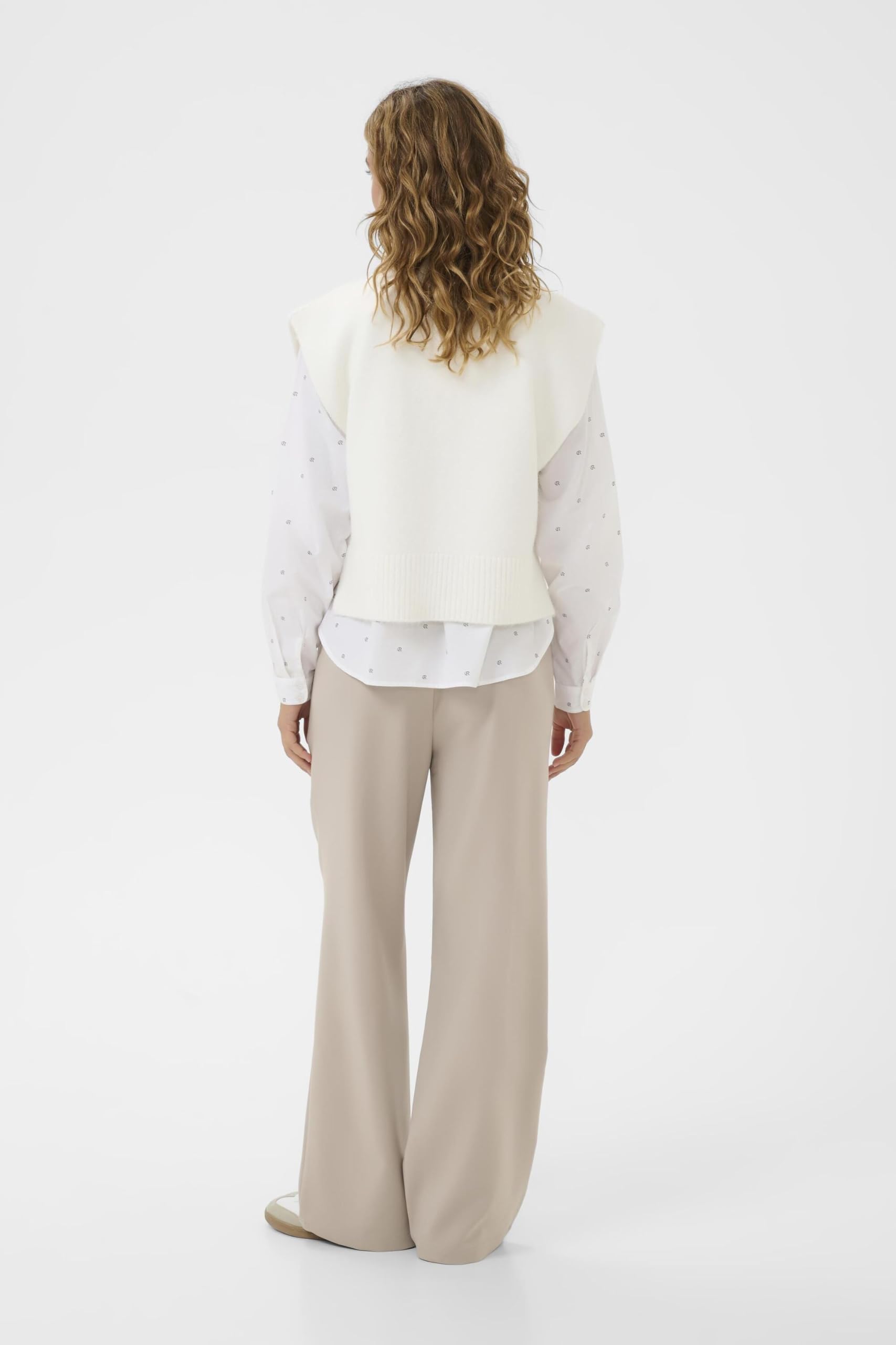 Cream Women's Slipover High Neck Half Zip Wide Shoulders Cropped Length Slipover Donna