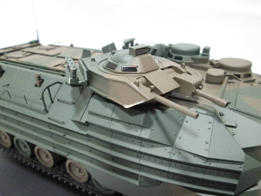 ヒコセブン　s 自衛隊　水陸両用車両 (AAV7) 1/43スケール ヒコセブン s 自衛隊 水陸両用車両 (AAV7) 1/43スケール