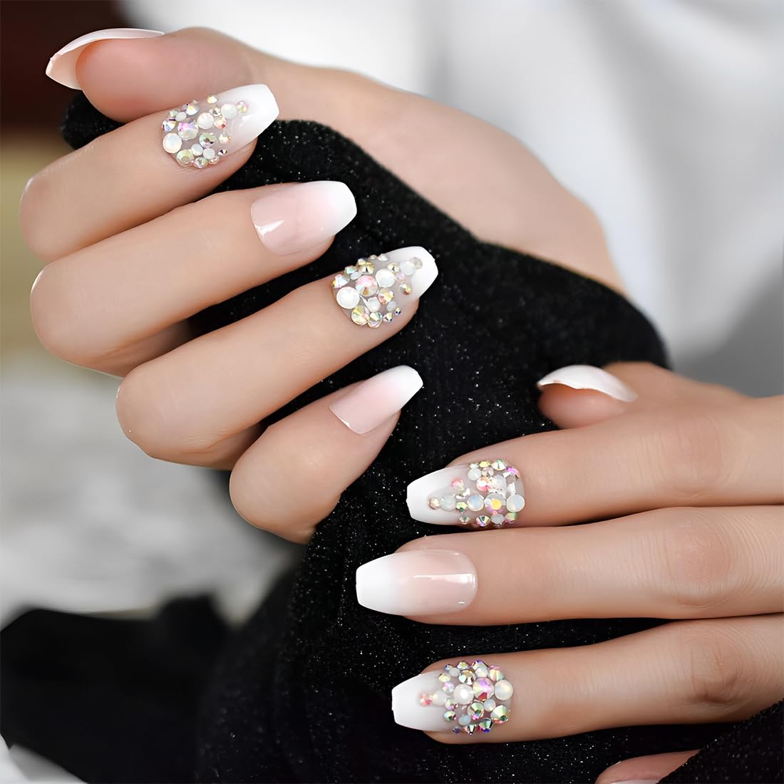 1 pudełko z koralikami do paznokci, koraliki do zdobienia paznokci, kryształowe kryształy górskie do zdobienia paznokci, półkole Rhinestone, do dekoracji biżuterii DIY, zdobienia paznokci, zdobienia