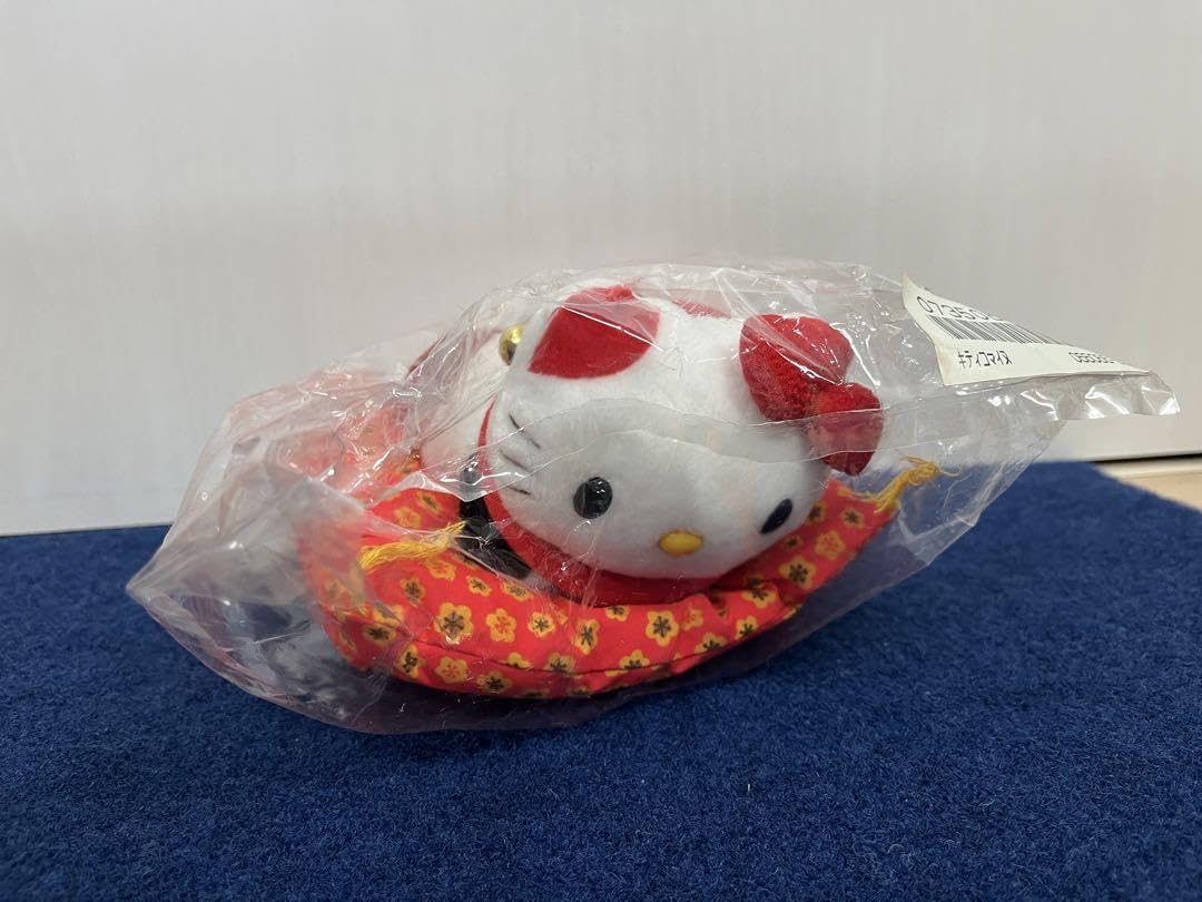 Amazon.co.jp: キテイちゃん こまいぬ ぬいぐるみ Mサイズ ネコ : おもちゃ