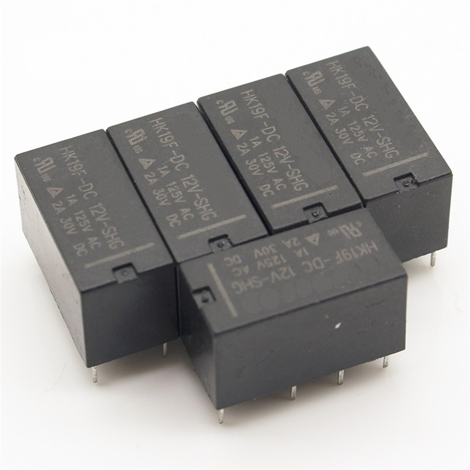 Relais HK19F 24V composant électromécanique miniature pour circuit imprimé