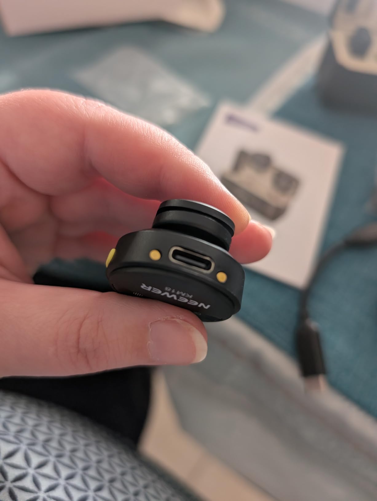 NEEWER Mini Lavalier Microfoon (2 stuks), 2 m Clip On Wired Condensator Revers Lav Mic met 3,5 mm TRS-connector Compatibel met DJI Mic 2 Rode Wireless Go II NEEWER CM28 CM31 Camera