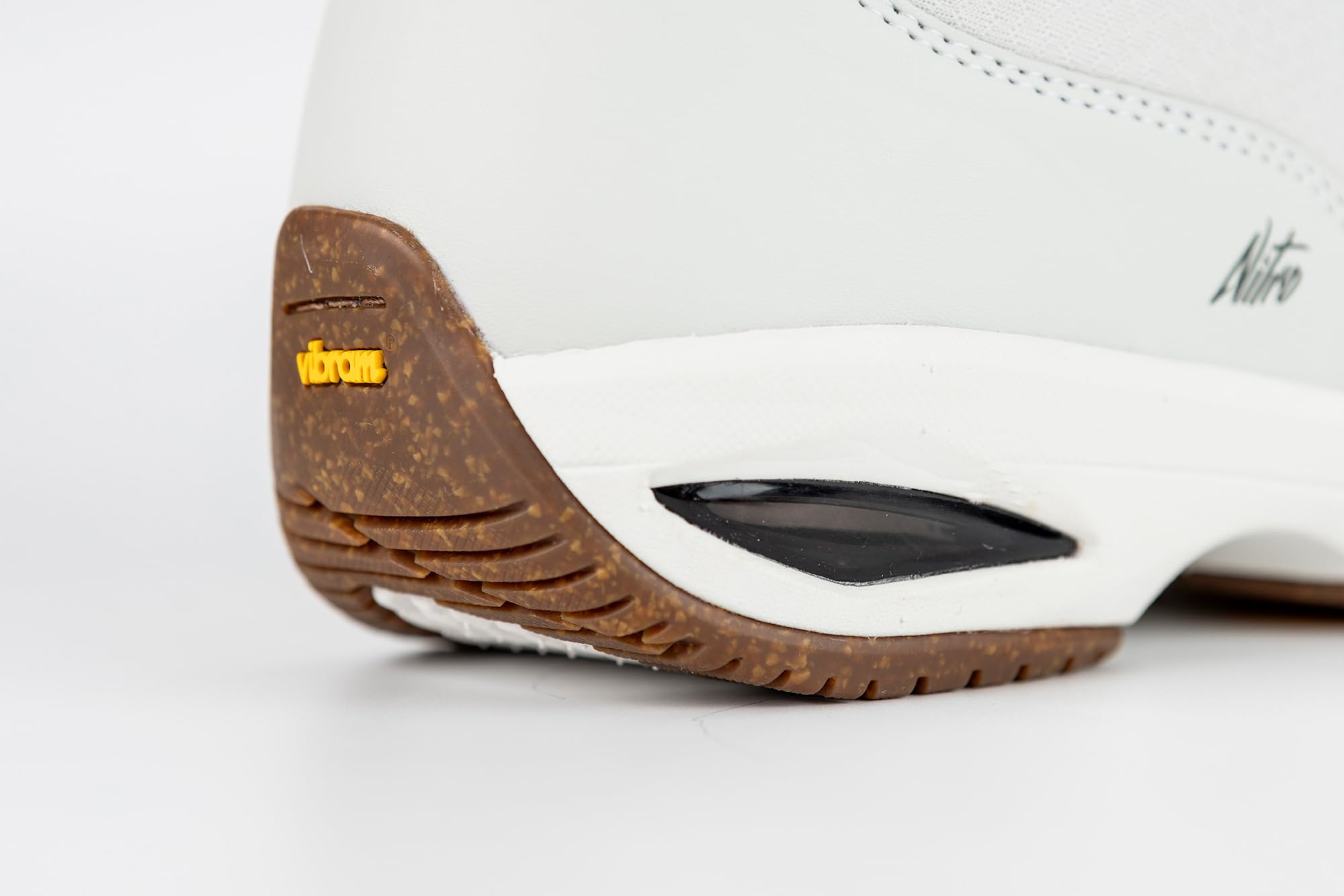 Nitro Faint TLS All Mountain Freestyle Freeride Système de laçage Rapide pour Femme Bottes de Snowboard