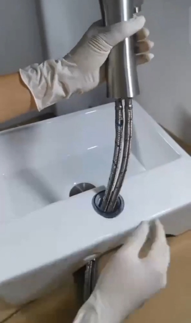 Amazon.co.jp: 手洗い器 壁掛け 手洗い台 37×18×9.5cm 壁付け型