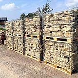 Ein Stein kostet also durchschnittlich nur ca. € 3,- / € 3,90 pro Stück ! Durch unsere strukturelle Vorarbeit ist Ihre Mauer wesentlich schneller errichtet, und Sie sparen letztendlich Transportkosten und Arbeitszeit ein. Zum Setzen der Steine haben wir extra kleinere Bruchstücke zum Ausgleichen beigelegt, so müssen Sie nicht extra ganze Steine spalten. Abgabe nur in ganzen Paletten !! Historische Baustoffe schaffen eine bezaubernde naturverbundene Atmosphäre !