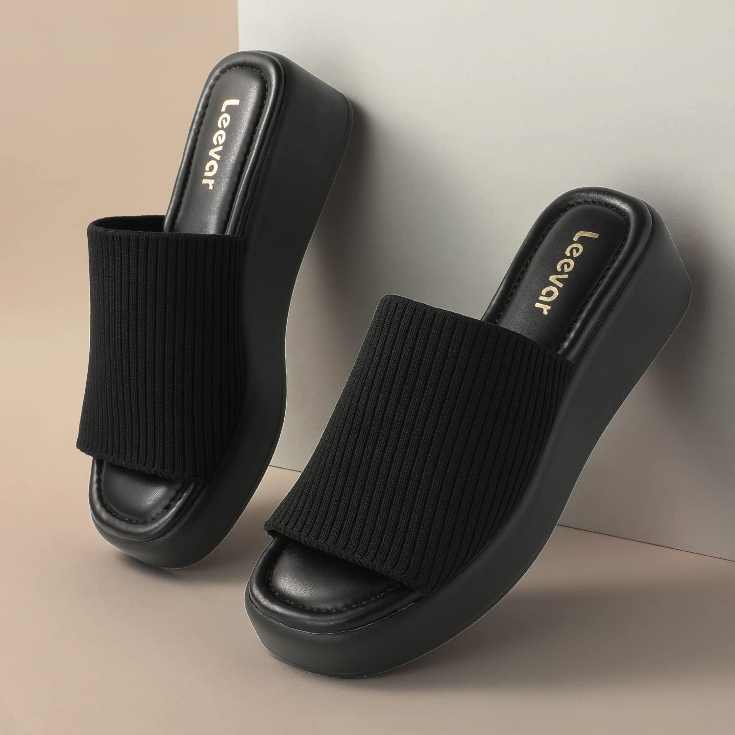 Leevar Plateausandalen für Damen, weiche, mit Memory-Schaumstoff und Absatz, vorne offen, eckige Pantoletten, Hautfarbe, klar, weiß, schwarz, flache, sommerliche Keilabsatz-Sandalen