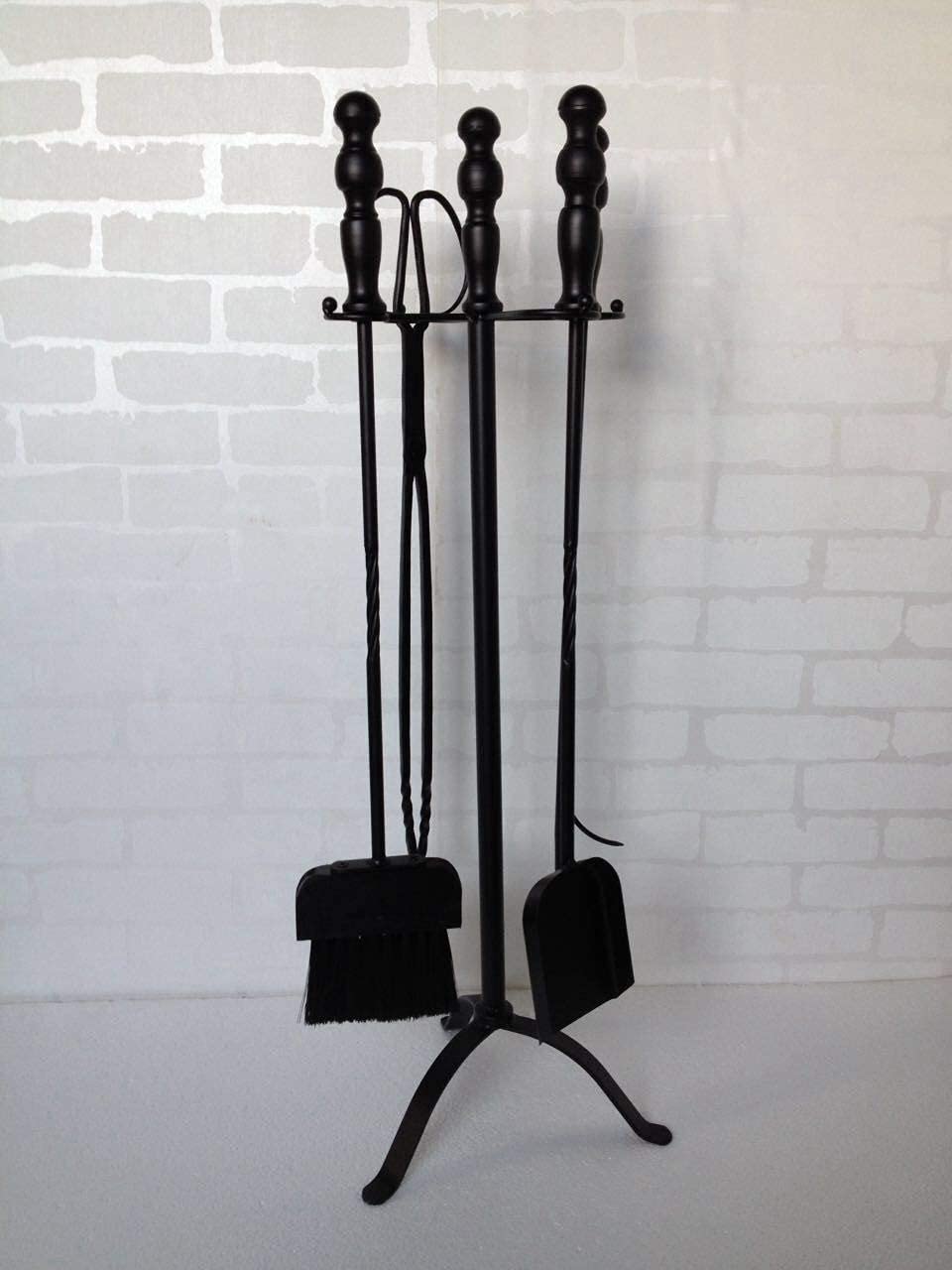 Set di Utensili per Camino 5 Pezzi Set di accompagnamento Tradizionale in Ferro battuto per Stufa a Legna e Carbone 75 cm Accessori Neri