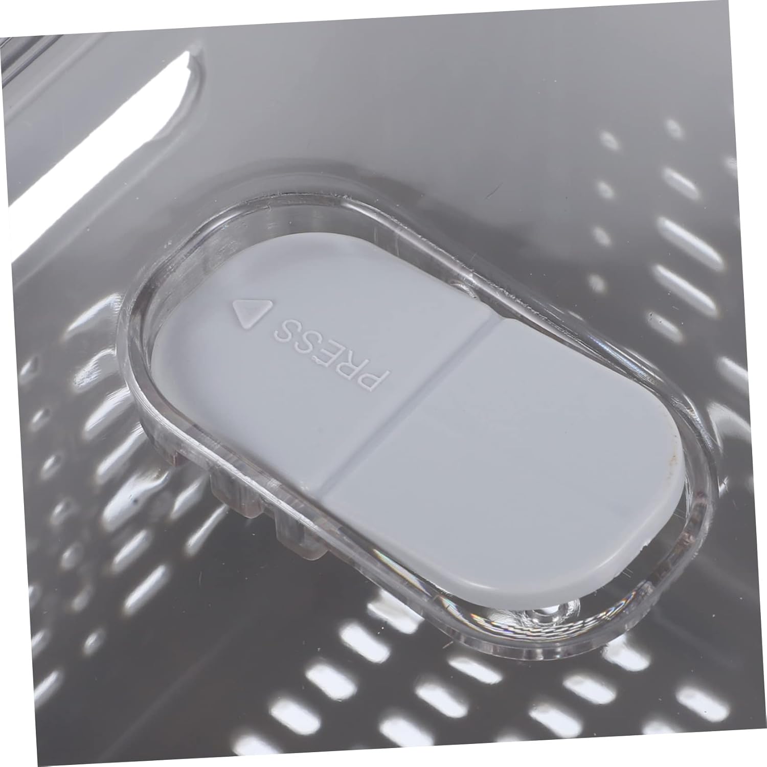 Divided Vegetable Drain Basket for Refrigerator Plastic Lettuce Keeper Multi-Use Salad Storage Container Lid for Fruit and Veggie Organization