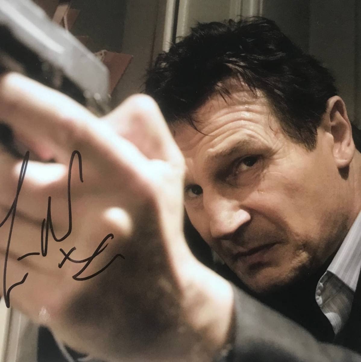 DVD リーアム・ニーソン直筆サイン入り2Lサイズ写真…Liam Neeson