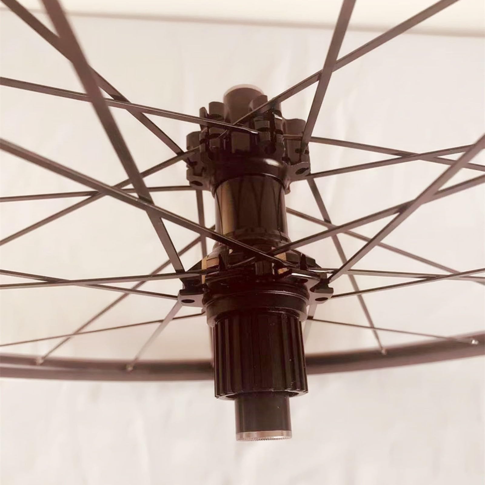 Fahrrad-Laufräder Rennrad-Laufradsatz mit 27 mm 700C-Felgen, gerader Zugbremse, Sechs-Laufrad-Aluminiumfelge, 8/9/10/11-fach Kassette, 24 Löcher (Thru-axle-700C/27MM)