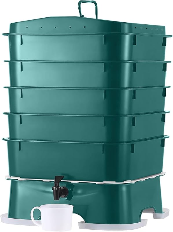VermiHut Plus 5-Tray Worm Bin