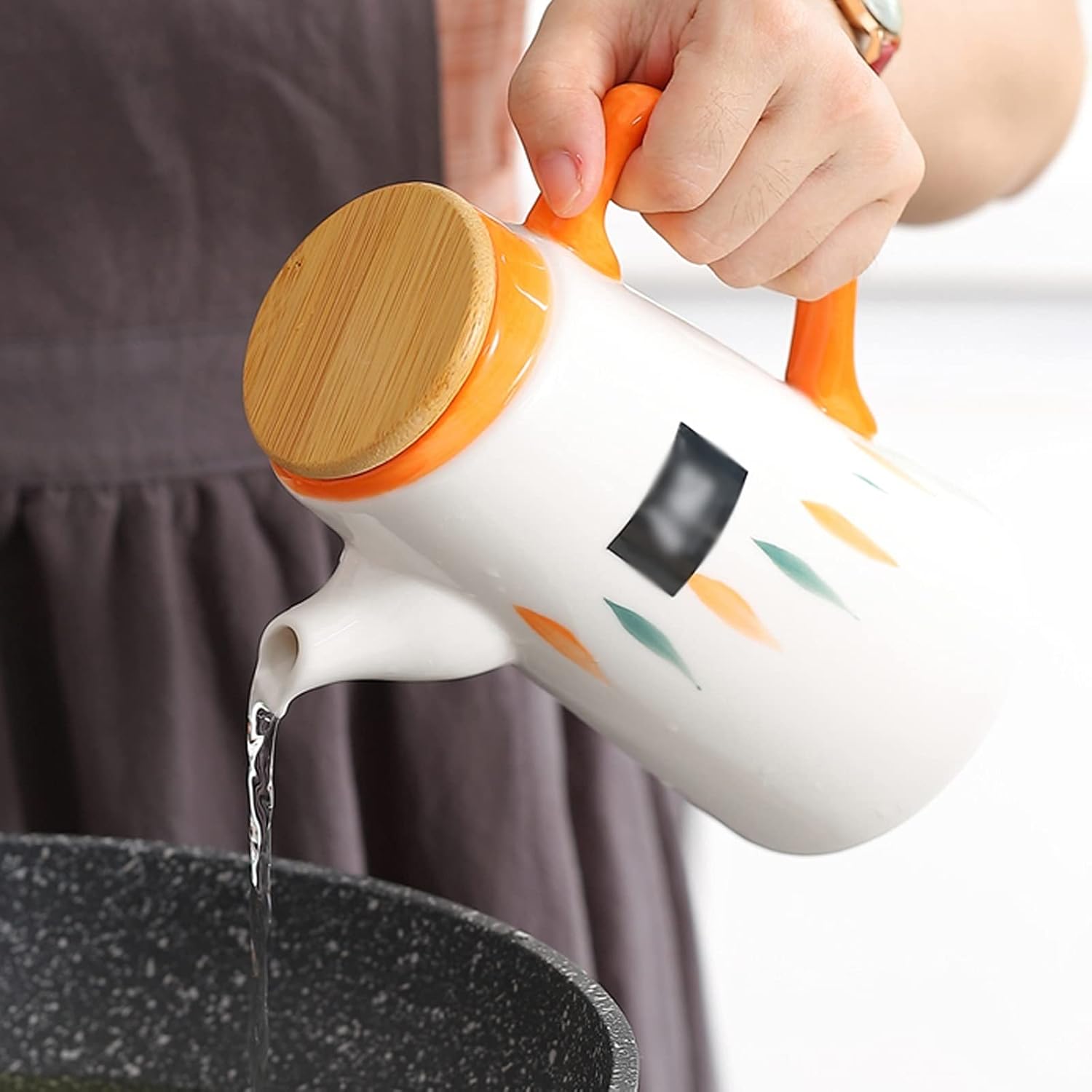 oil bottle 16.9 Oz Ceramic Oil and Vinegar Dispenser Bottle Creative Leak-proof Oil Bottle with Spout and Handle Household Spice Oil Pourer oil sprayer(Color:C)