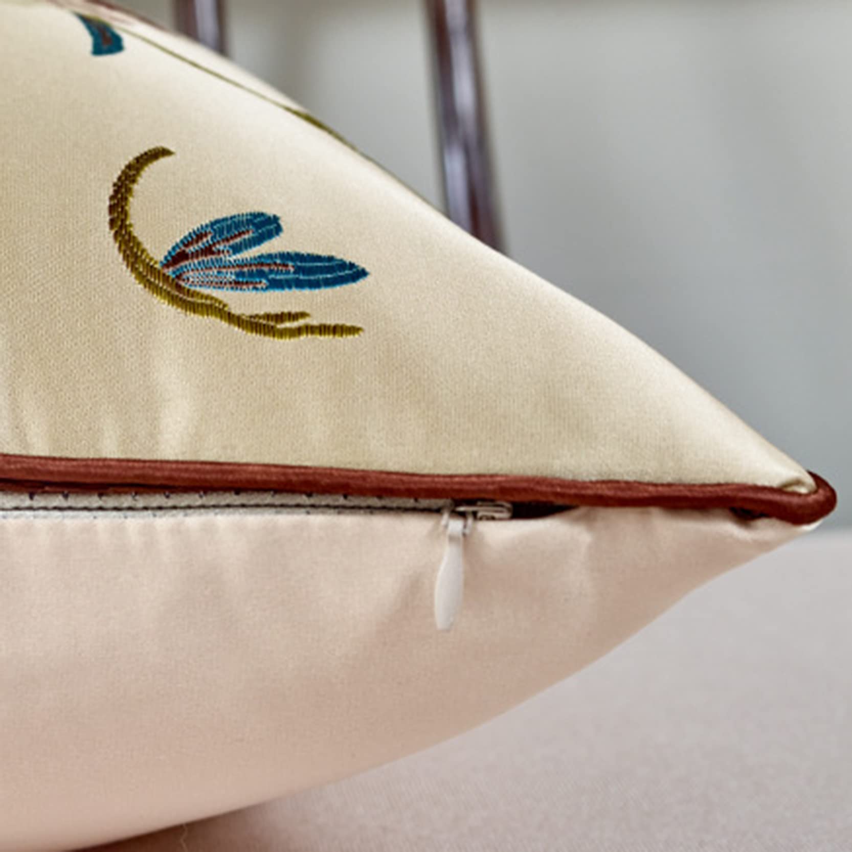 Juego de 2 fundas de almohada bordadas, funda de cojín de satén decorativa con cremallera oculta, funda de almohada jacquard para sofá, cama, beige, 55 x 55 cm