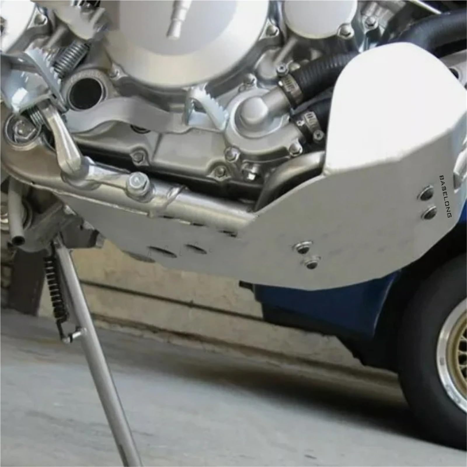 Płyta Podwozia Motocykla Podwozie Spoiler Płyta ochronna silnika pasuje do Kawasaki KLX300 i Dual Sport KLX300R 2020-2024 Osłona silnika Osłona ochronna podwozia(Silver)