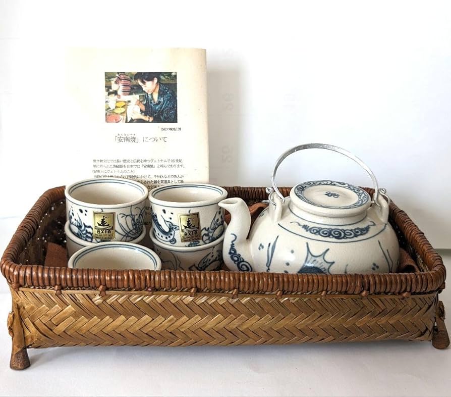 15～16世紀安南染付香合＆南蛮壺　2点セット 15～16世紀安南染付香合＆南蛮壺 2点セット